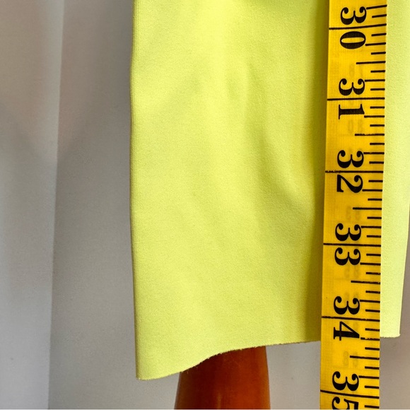 Aerie Move Neon Green NWOT- Women’s M - Picture 2 of 7